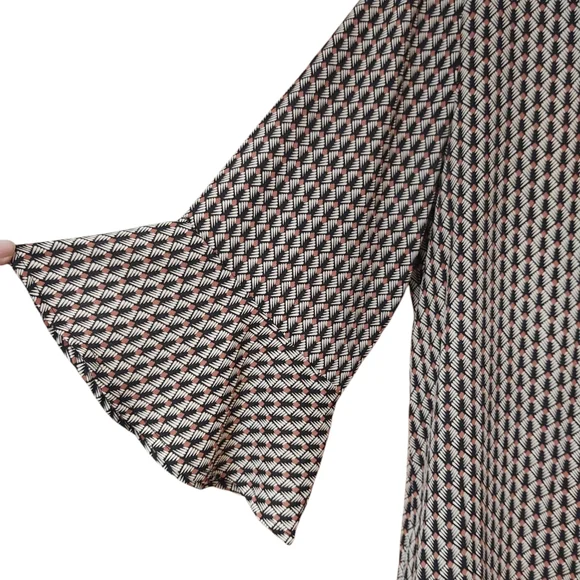 EUC Les Amis Black and Brown Patterned Blouse Size M - Picture 3 of 7